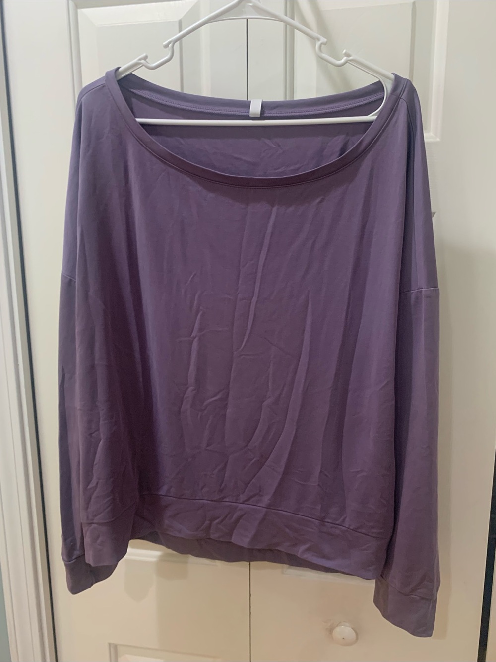 Fabletics lightweight wide neck long sleeve top XL